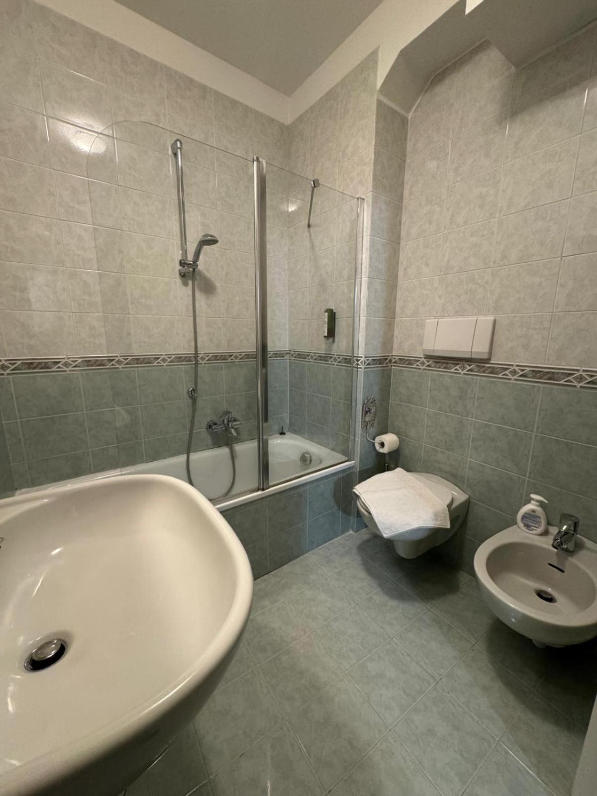 Duomo Nest Entire Apartment Trento Exterior photo